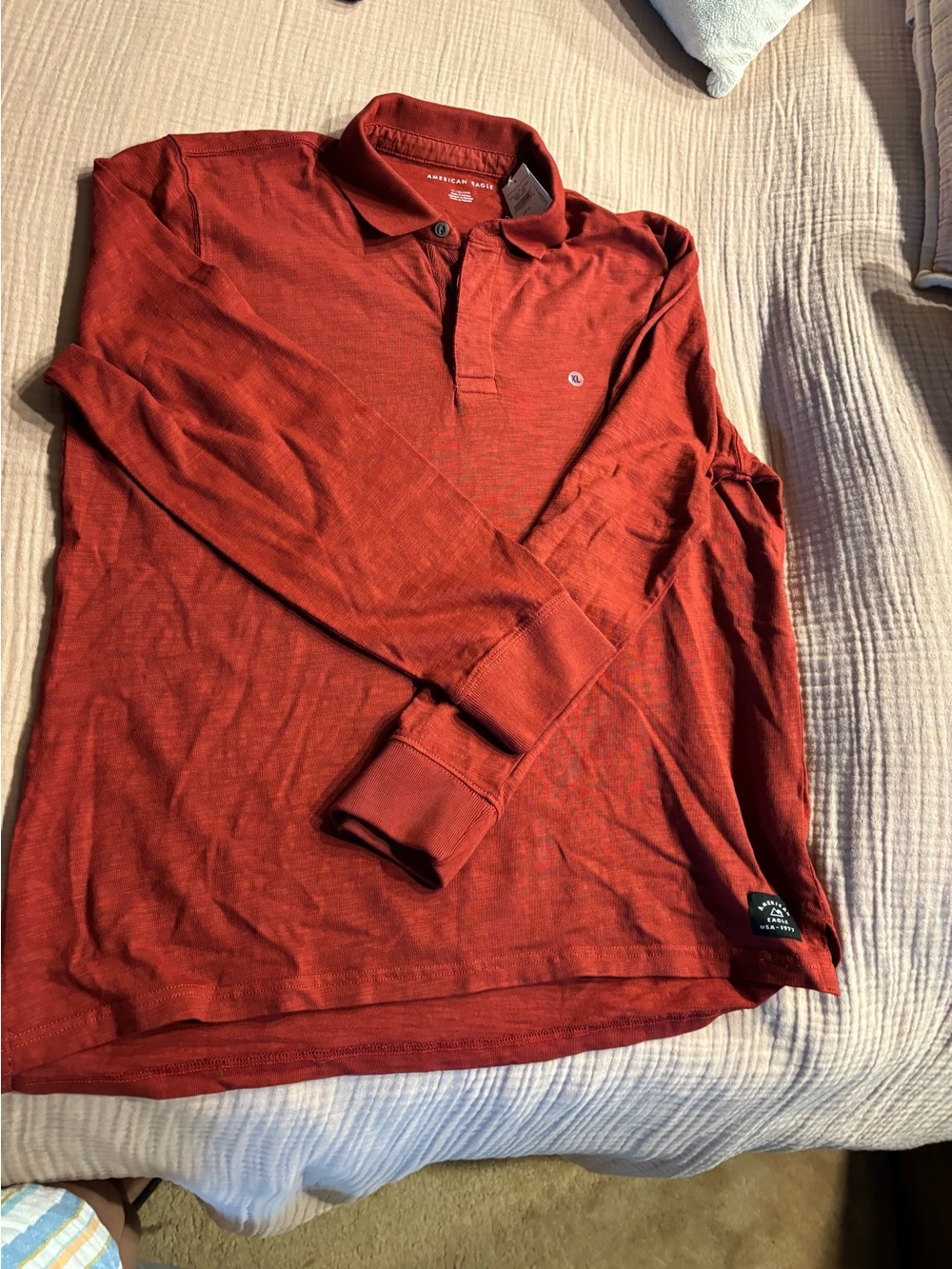 American Eagle long sleeve tee NWT